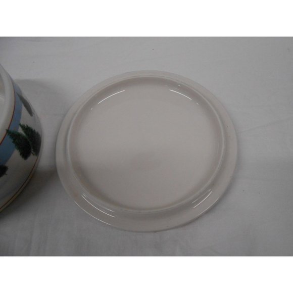 Mikasa Holiday Village Christmas Candy Dish with lid Trinket Box UTO70/683 Japan - Picture 9 of 9